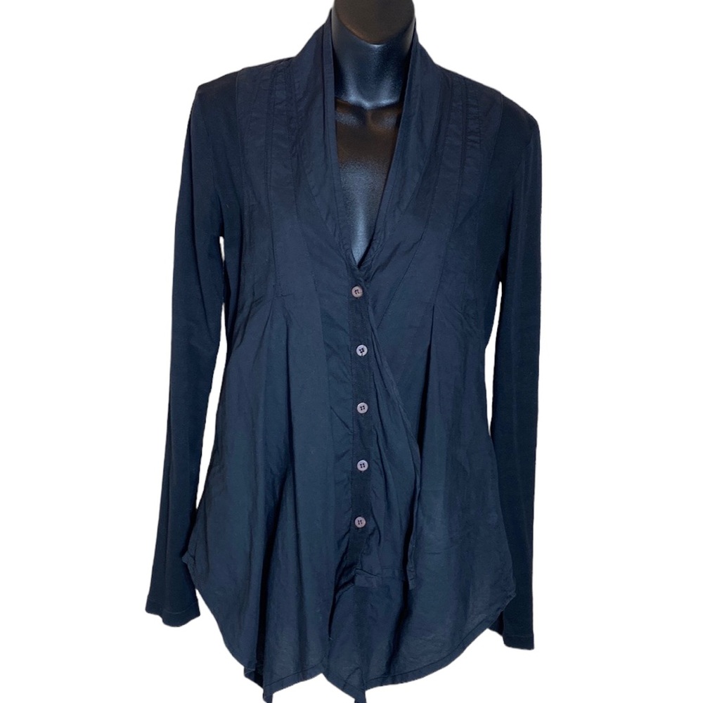 Prairie underground ladies top small black button front long sleeve